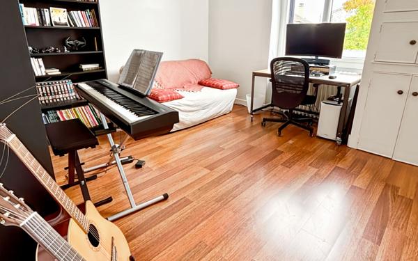 Maison à vendre    6 pièces •  Jurançon