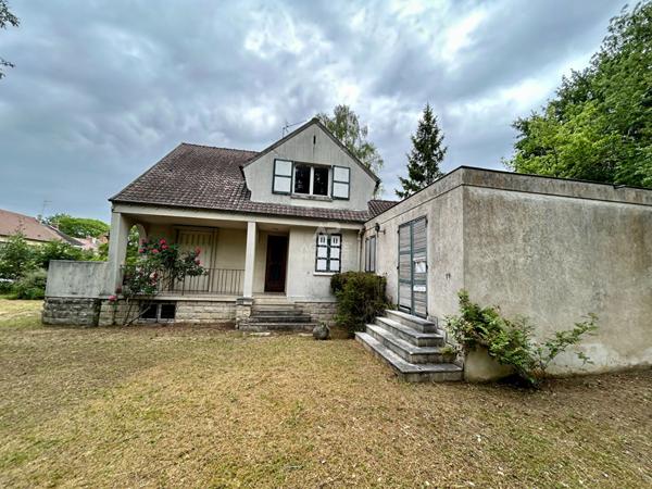 Maison Vernouillet 6 pièce(s) 150 m2 €429 000 ** - Référence 1767