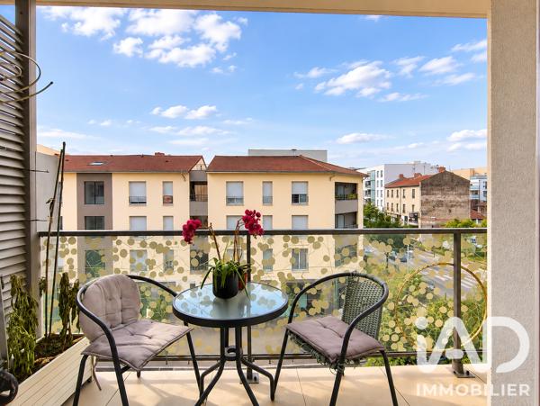 Appartement à vendre 4 pièces 65,87 m² Vénissieux