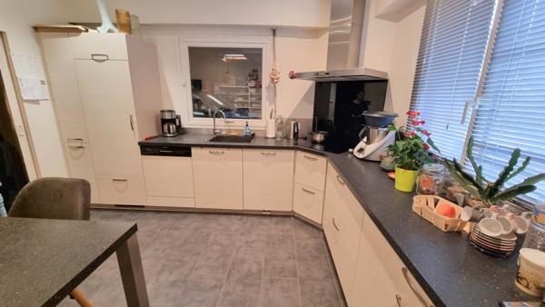 Quimper (29000) Finistère Sud Proche Quimper Murs et Fonds de commerce Supérette