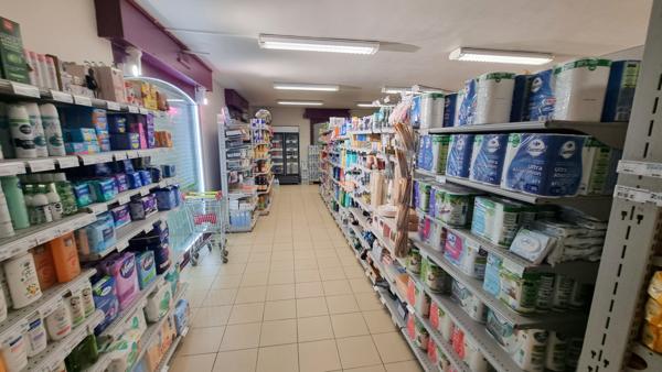 Quimper (29000) Finistère Sud Proche Quimper Murs et Fonds de commerce Supérette