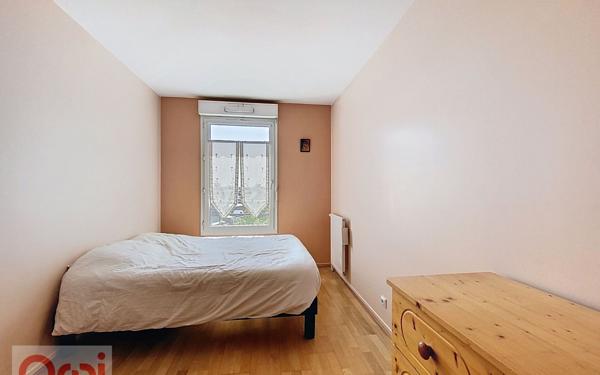 Appartement à vendre    5 pièces • 104 m2 Châtillon