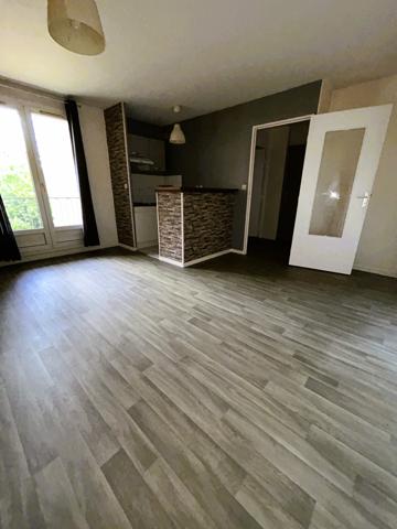 APPARTEMENT STUDIO AVEC BALCON ET PARKING