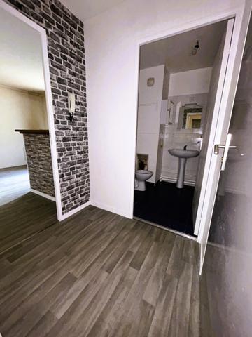 APPARTEMENT STUDIO AVEC BALCON ET PARKING