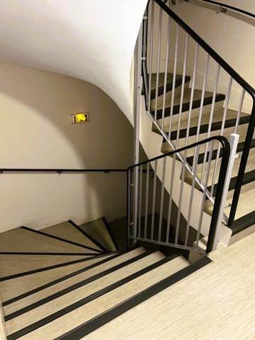 APPARTEMENT STUDIO AVEC BALCON ET PARKING