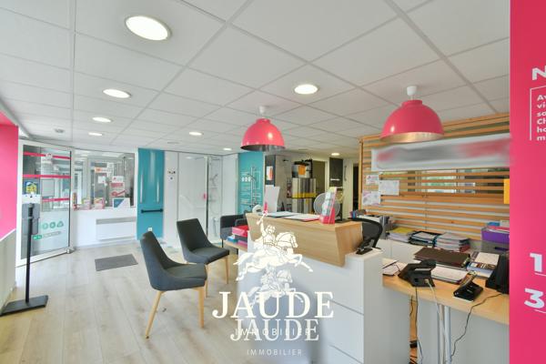 BAISSE DE PRIX Local professionnel/ Commercial de 102 m2 Résidence STANDING (2006) proche Centre JAUDE Détails des diagnostics énergétiques