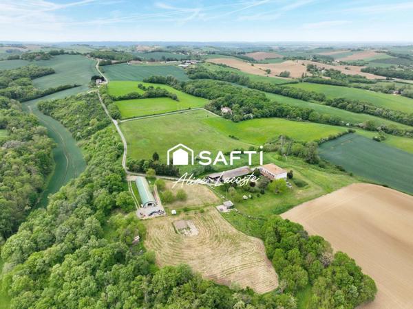 Ancienne ferme avec dépendances sur 1,5 ha
