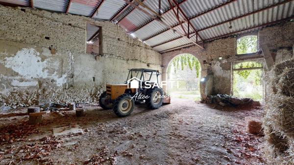 Ancienne ferme avec dépendances sur 1,5 ha