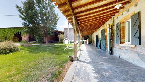 Ancienne ferme avec dépendances sur 1,5 ha