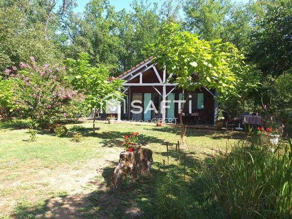 Cazals - Propriété contemporaine en bois au cœur de la nature avec gîte sur pilotis, dépendances
