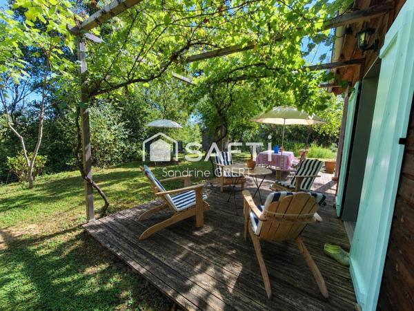 Cazals - Propriété contemporaine en bois au cœur de la nature avec gîte sur pilotis, dépendances