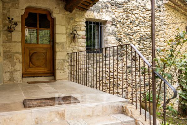 Ancienne Ferme du XVII ème siècle entièrement rénovée sur 1ha 800