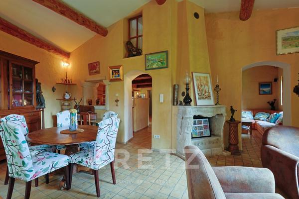 Ancienne Ferme du XVII ème siècle entièrement rénovée sur 1ha 800