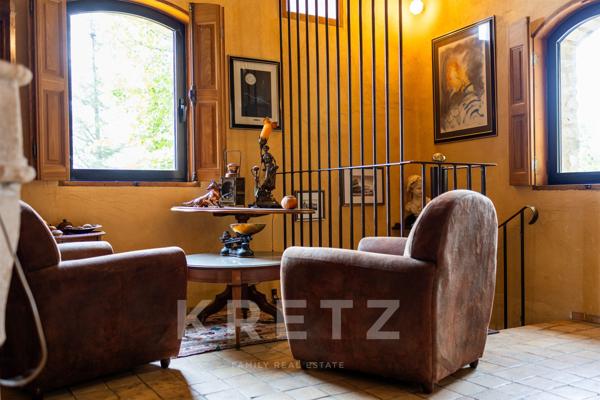 Ancienne Ferme du XVII ème siècle entièrement rénovée sur 1ha 800