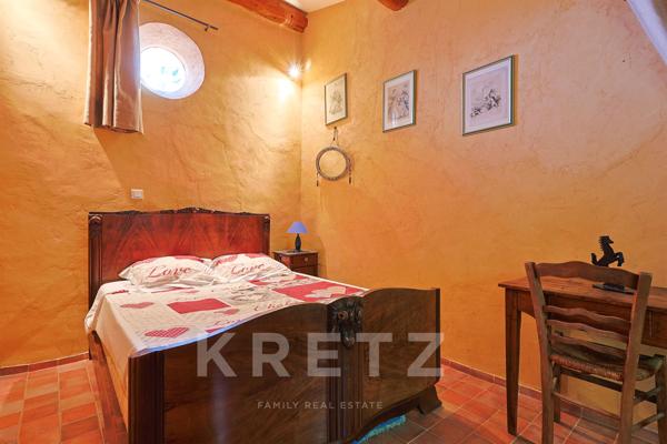 Ancienne Ferme du XVII ème siècle entièrement rénovée sur 1ha 800