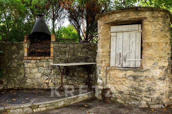 Ancienne Ferme du XVII ème siècle entièrement rénovée sur 1ha 800