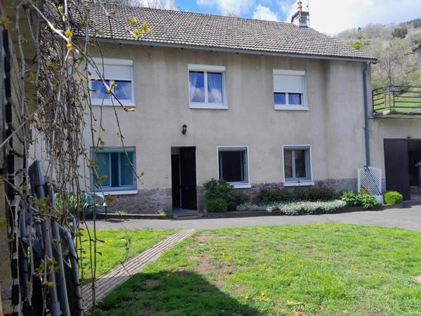 MAISON AVEC 3 CHAMBRES COMBLES AMENAGEABLES 5 MN DU LIORAN