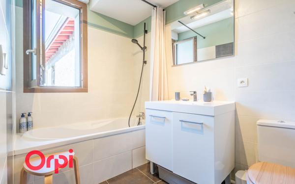 Appartement à vendre    4 pièces • 94 m2 Irigny