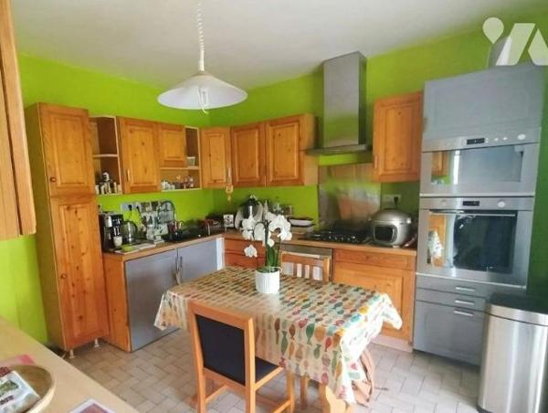 Maison T6 avec vue Dominante.