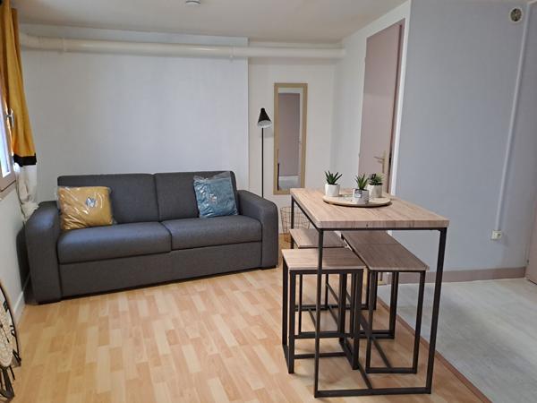 Appartement T1 MEUBLE à louer Niort