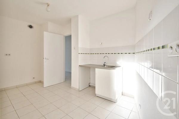 Appartement T3 à vendre  3 pièces - 74,19 m 2   ANTIBES  - 06