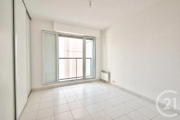 Appartement T3 à vendre  3 pièces - 74,19 m 2   ANTIBES  - 06