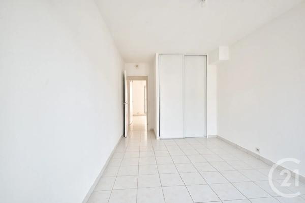Appartement T3 à vendre  3 pièces - 74,19 m 2   ANTIBES  - 06