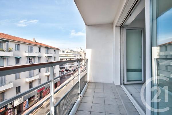 Appartement T3 à vendre  3 pièces - 74,19 m 2   ANTIBES  - 06