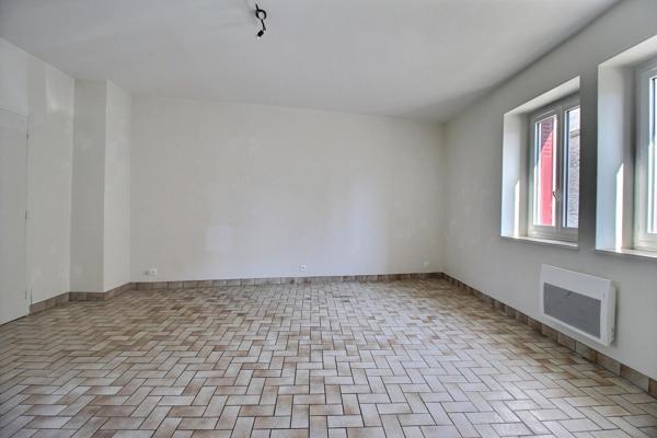 Immeuble 129m² à vendre Angerville 91670 190000€ - Micro.immo