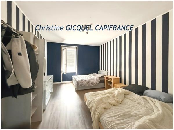 TRIGNAC CENTRE - Maison familiale avec logement annexe – Proximité écoles et transports - Jardin clos.