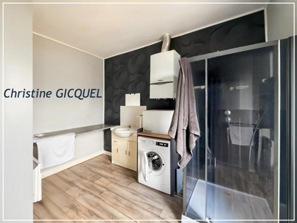 TRIGNAC CENTRE - Maison familiale avec logement annexe – Proximité écoles et transports - Jardin clos.
