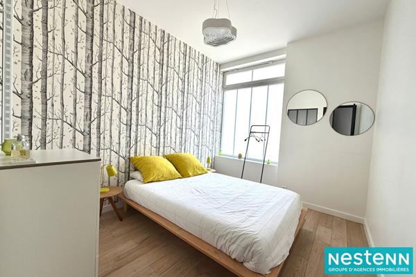 Immeuble Villeurbanne 6 pièces à deux pas du Métro A - Jardin intimiste avec piscine