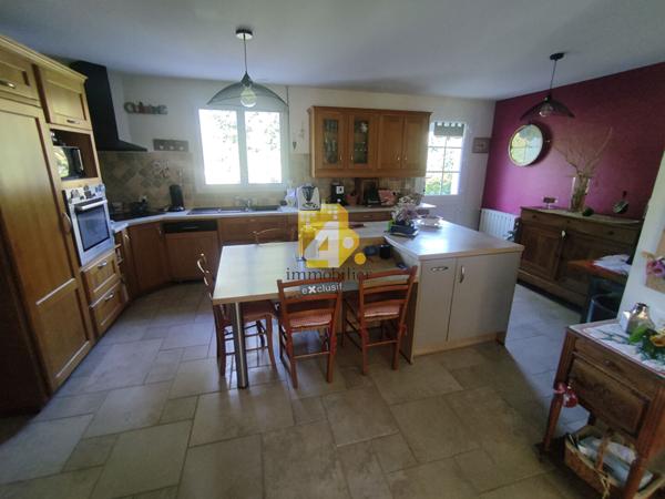 Maison - 8 pièces - 176 m²