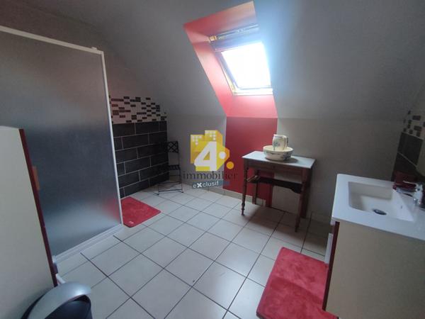 Maison - 8 pièces - 176 m²