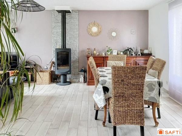 Maison 125 m2 louée actuellement - 4 chambres - terrain 310 m2 - proche tous commerces - RER C