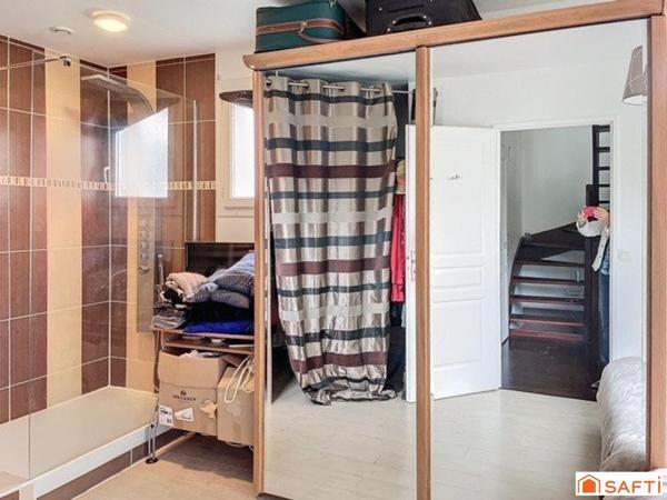 Maison 125 m2 louée actuellement - 4 chambres - terrain 310 m2 - proche tous commerces - RER C