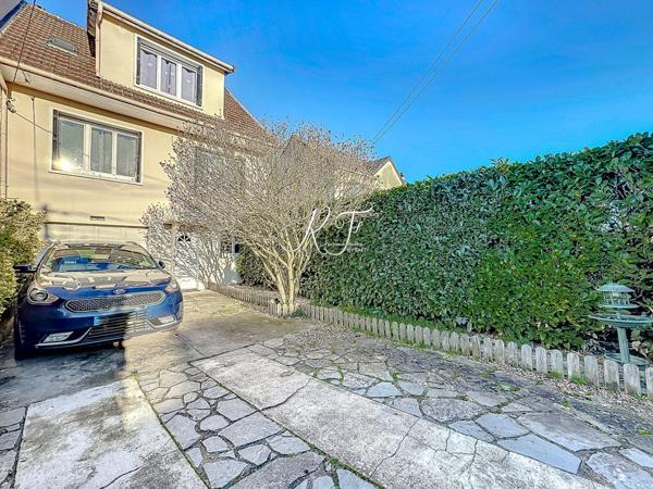 Maison individuelle avec 3 chambres et grand terrain