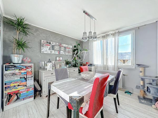 Maison individuelle avec 3 chambres et grand terrain