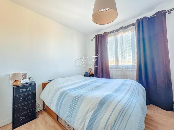 Maison individuelle avec 3 chambres et grand terrain