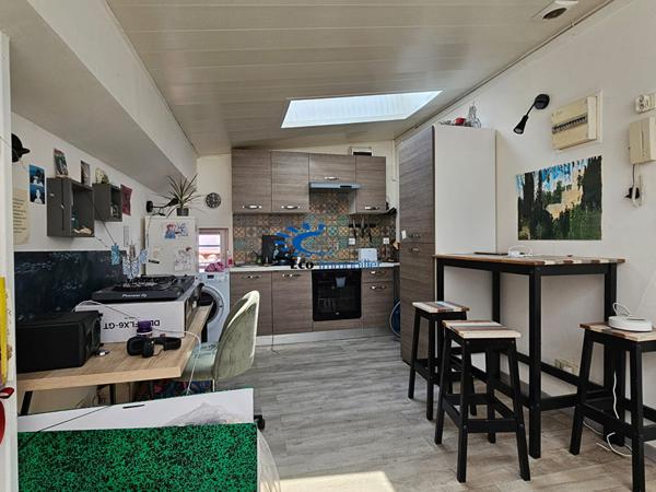 STUDIO MEUBLÉ - LA ROCHELLE  La rochelle