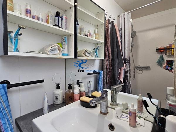 STUDIO MEUBLÉ - LA ROCHELLE  La rochelle
