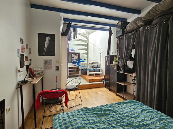 STUDIO MEUBLÉ - LA ROCHELLE  La rochelle