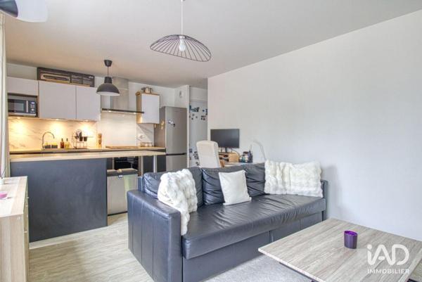 Appartement à vendre 2 pièces 50 m² Saint-Thibault-des-Vignes