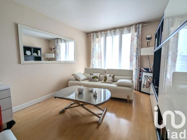 Appartement 2 pièces de 47 m² à Marly-le-Roi (78160)