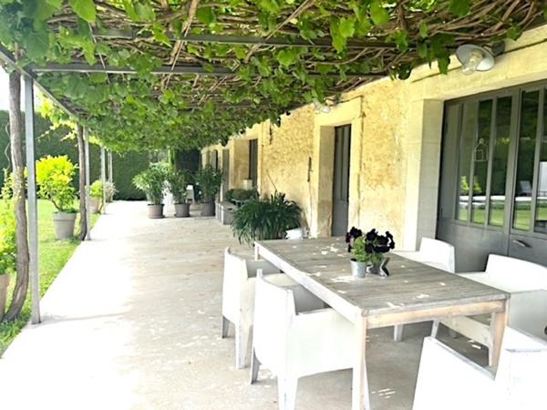 Maison à vendre 5 pièces + 2 gîtes à SUZE LA ROUSSE (26)