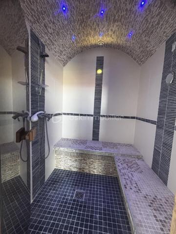 Corps de ferme de 210 m²