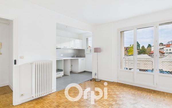 Appartement à vendre    2 pièces • 37,23 m2 Meudon