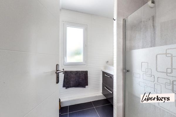 Magnifique T2 - terrasse - proche plages 