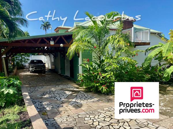 URGENT- Belle Villa  familiale + T3, piscine et jacuzzi - Bouillante