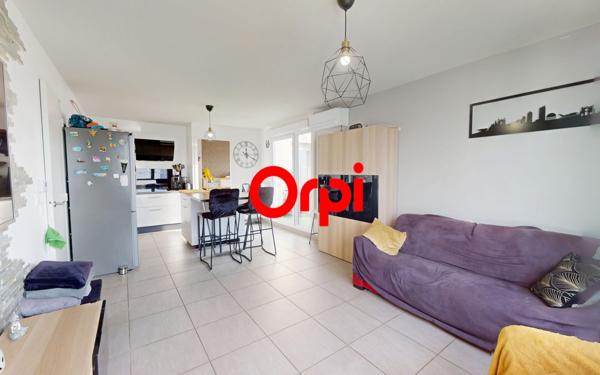 Appartement à vendre    3 pièces • 61 m2 Vaulx-en-Velin